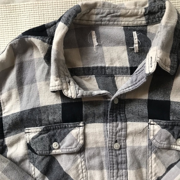 Cropped Flannel - Picture 4 of 6